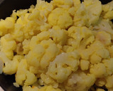 Foto del paso 2 de la receta: Coliflor salteada con ajo