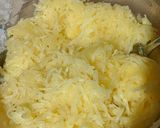 A picture of step 4 of Cacio e pepe Spaghetti Squash with chive pesto.