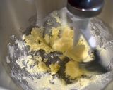A picture of step 2 of Zaeti Veneziani – Venetian polenta biscuits.