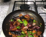 Foto del paso 5 de la receta: Hongos al Guajillo