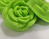 Foto langkah ke 6 dari resep Bolu kukus mawar.