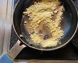 A picture of step 4 of Kashmiri Gur Halwa.