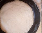 A picture of step 5 of Homemade Chicken Pizza.