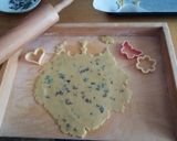 Foto del passaggio 3 della ricetta Biscotti ai fiori di rosmarino