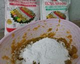 Foto langkah ke 2 dari resep Pumkin Ball Cheese Felling.