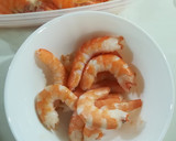 Foto del paso 1 de la receta: Ensalada de garbanzos con langostinos marinados