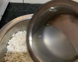 A picture of step 1 of Dadpe poha.
