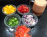 صورة لخطوة 1 من وصفة مكرونة بالسجق والفلفل الرومي 🫑