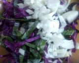 Foto del paso 4 de la receta: Lomo a la mostaza en bolsa y ensalada picante de repollo morado