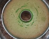 Foto langkah ke 5 dari resep Bolu Pandan.