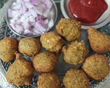 A picture of step 7 of Mix dal pakoda.