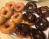 صورة لخطوة 1 من وصفة اوريجينال دوناتس 🍩
