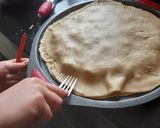 A picture of step 8 of Pork empanada.