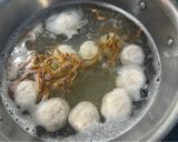 Hình bước làm 3 của món SP.0965 - Canh Cải Cúc Chả Cá