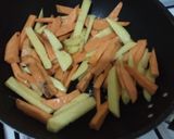 Foto del paso 5 de la receta: Pollo al horno con papas y batatas fritas "truchas"