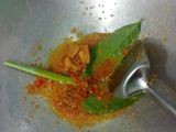 Ayam ungkep kuning