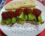 Foto del paso 5 de la receta: Bocata de aguacate con mermelada de tomate