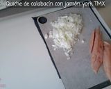Foto del paso 4 de la receta: Quiche de Calabacín con Solomillo de Pollo TMX
