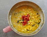 Foto langkah ke 3 dari resep Creamy Corn Soup.