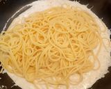 Foto del passaggio 5 della ricetta Spaghetti alla crema di ricotta tonno e prezzemolo