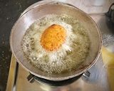 A picture of step 3 of Maggi Egg Devil.
