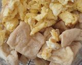 Foto langkah ke 1 dari resep Tahu Telur orak arik kecap.