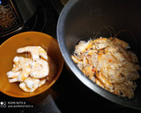Foto del paso 1 de la receta: Crema de Salmón y Marisco en Olla Programable