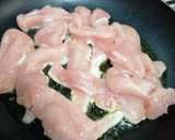 Foto del paso 2 de la receta: Pollo picante con tomate