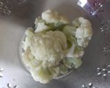 Foto langkah ke 1 dari resep Kembang Kol Bumbu Nasi Goreng.