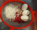 Foto del paso 4 de la receta: Empanada de atún con pimientos del piquillo y huevo duro