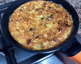 Foto del paso 13 de la receta: Tortilla de patatas con pulpo, cebolla y pimiento verde