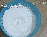 A picture of step 3 of Strawberry with Fresh Cream.