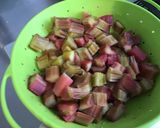 Une image de l'étape 1 de Tarte rhubarbe et fruits exotiques.