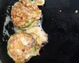 A picture of step 5 of Cheesy egg stuffed peppers.