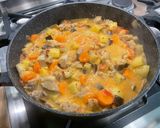 Une image de l'étape 26 de Sauté de porc mijoté au curry avec des légumes.