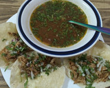 Foto del paso 5 de la receta: Quesabirria con consomé