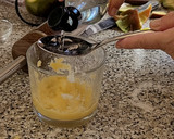 Foto del paso 4 de la receta: Gambas envueltas sobre dip de Mango