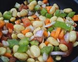 A picture of step 7 of Mocha Koda Salad [Field Bean Delight].