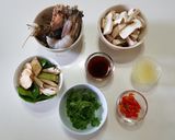 A picture of step 2 of Clear Tom Yum Goong (Thai Spicy Shrimp Soup).