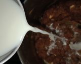 A picture of step 2 of Besan or gajar ka Halva.