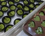 Foto langkah ke 2 dari resep Green Tea Chocolate Cookies 2 Bahan.