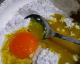 Foto langkah ke 5 dari resep Ayam Goreng Kremes.