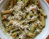 Foto del paso 3 de la receta: Pasta con crema de aguacate y cilantro