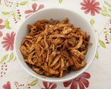 Foto langkah ke 3 dari resep Ayam suwir saus tiram.