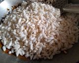 A picture of step 1 of Murmura laddu.