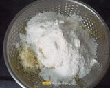 A picture of step 3 of Sago Flour Rolls.