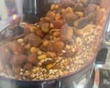 A picture of step 3 of Dukkah Spice blend 🌶️.