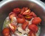 A picture of step 2 of Chicken Karahi.