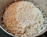 Hình bước làm 1 của món Xôi hoa đậu biếc - gà chiên nước mắm