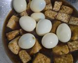 Foto langkah ke 4 dari resep Semur Tahu Telur.